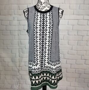 A B Studio sz L stretch knit sleeve top geo print